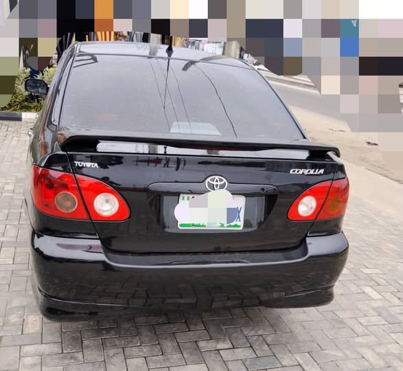 A picture of Sharp Belgium standard Toyota Corolla Year 2004 model Price 5