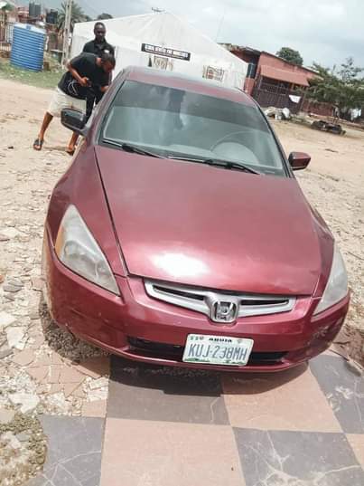A picture of 2005 Honda Accord End of Discussion Yes
