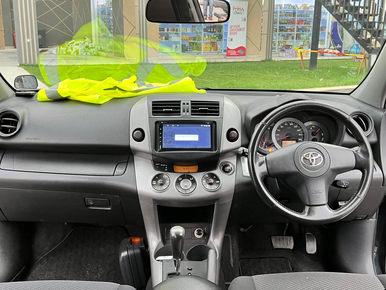 A picture of Toyota rav4 miss tz on sale price 22 5M0753322015