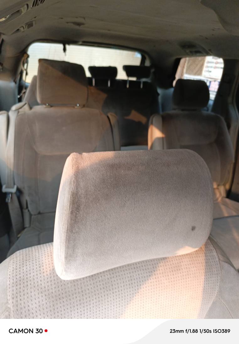 A picture of 2005 Toyota Sienna