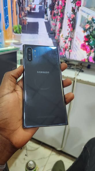 A picture of SAMSUNG NOTE10 PLUS