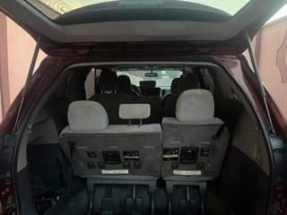 A picture of 2015 Toyota Sienna LE