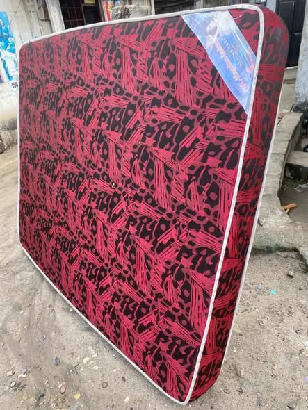 A picture of Nauza godoro 5 6 inch 8 bei 180000 Location ubungo