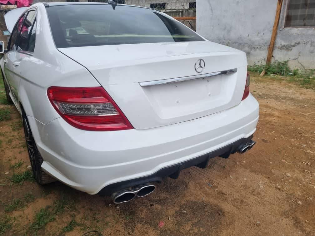 A picture of 2010 Messedes Benze c350 2010