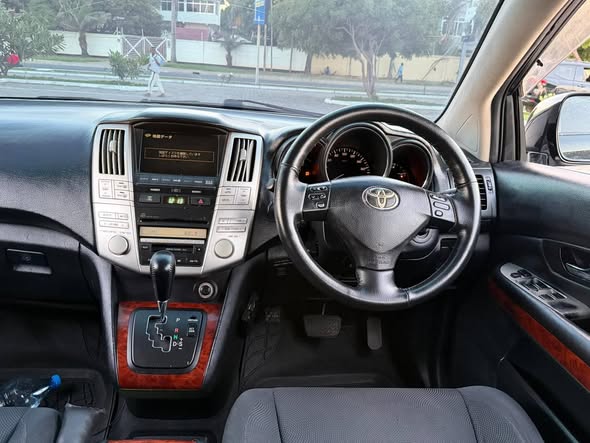 A picture of Toyota harrier
