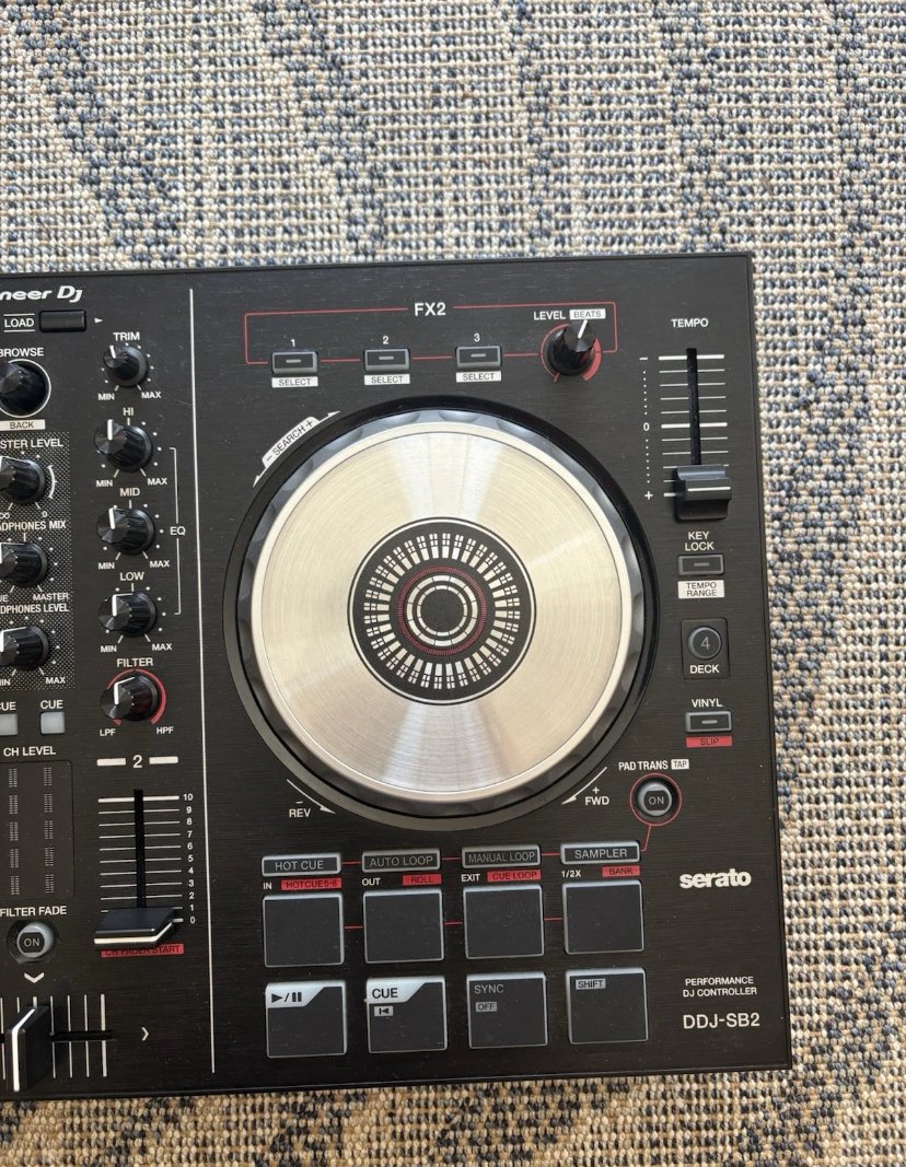 A picture of Pioneer ddj sb2
