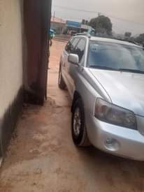 A picture of XMAS BONANZA Toks standard 2005model Toyota highlander 3rows