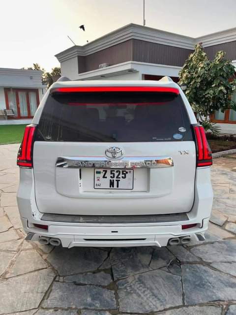 A picture of Toyota Prado Tx
