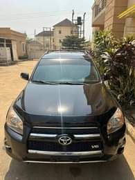 A picture of 2011 Toyota Rav 4 limited Edition Andriod Screen Push to