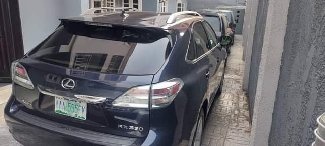 A picture of 4 month rx350 011 pure firstbody accident free everything working
