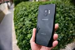 A picture of Samsung s9