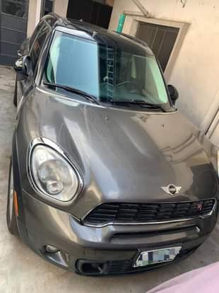 A picture of 2012 Mini Cooper Cooper