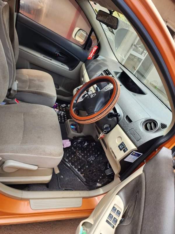 A picture of Passo sette 6seater 1.5cc Original body 20million 0753877691