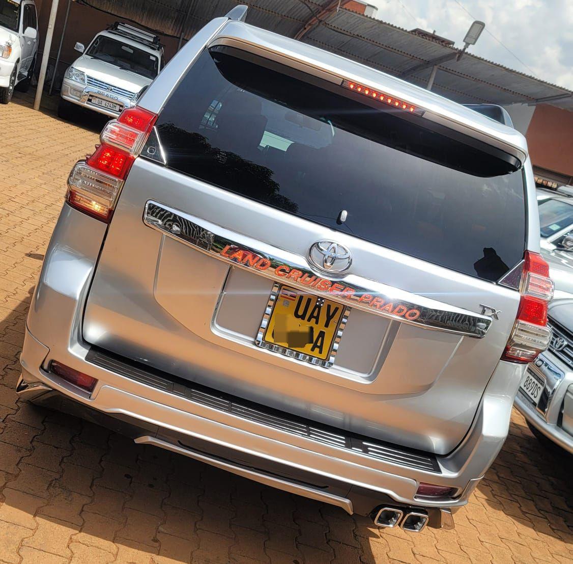A picture of Tx Kaweesi Prado Land cruiser petrol at 85m