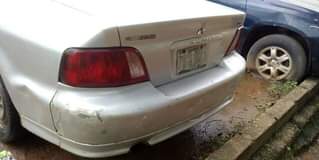 A picture of Galant 2002