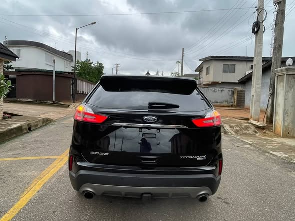 A picture of Foreign used 2019 ford Edge Accident free first body Price