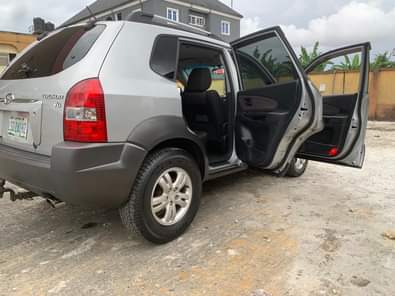 A picture of Sharp Hyundai Tucson 8month used in Niger pure first body