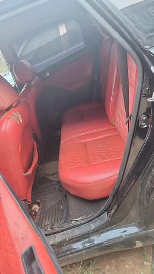 A picture of Toyota Matrix 05 neatl used toks standard partially first body