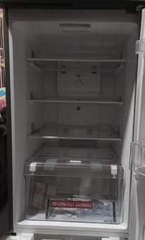 A picture of LG Refrigerator Freezer