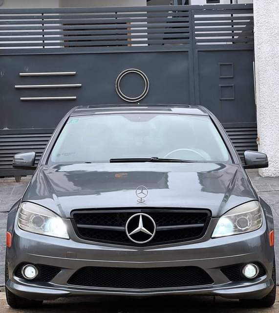 A picture of Brand Mercedes Benz Model C300 4matic Year 2008 Price 8