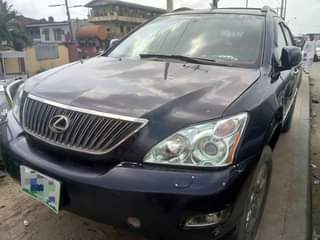 A picture of Lexus Rx350 04