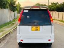 A picture of Noah Sr40 DJM Engine 3s Cc 1990 Mileage 98400 Well