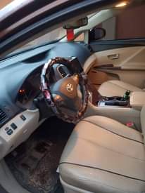 A picture of 2010 Toyota Venza in good condition sound engine gear and
