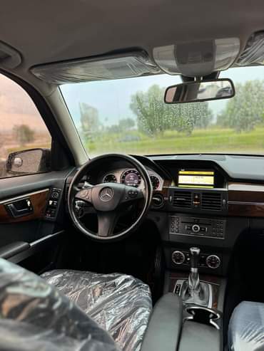 A picture of Less than a year Used Mercedes Benz Glk350 Year 2010