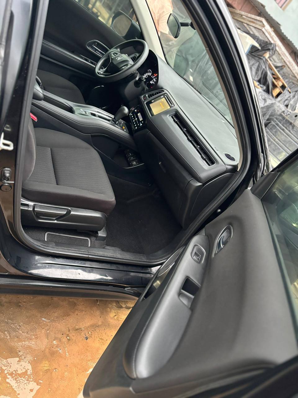 A picture of Honda HRV 2016
