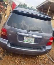 A picture of Toyota hylander Everything is working Owerri imo state No single