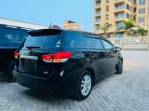 A picture of Toyota wish new model