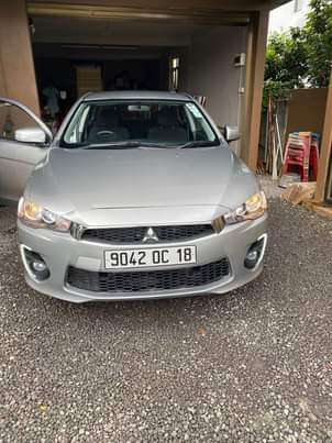 mitsubishi lancer