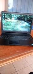 A picture of Dell Inspiron 3521
