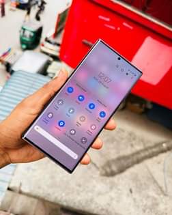 A picture of SAMSUNG NOTE 10 PLUS