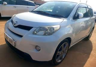 A picture of TOYOTA IST