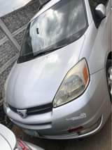 A picture of Toyota Sienna 2005