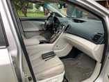 A picture of Reg 2010 Toyota Venza clean Title with panoramic roof reverse