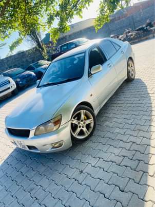 used toyota altezza