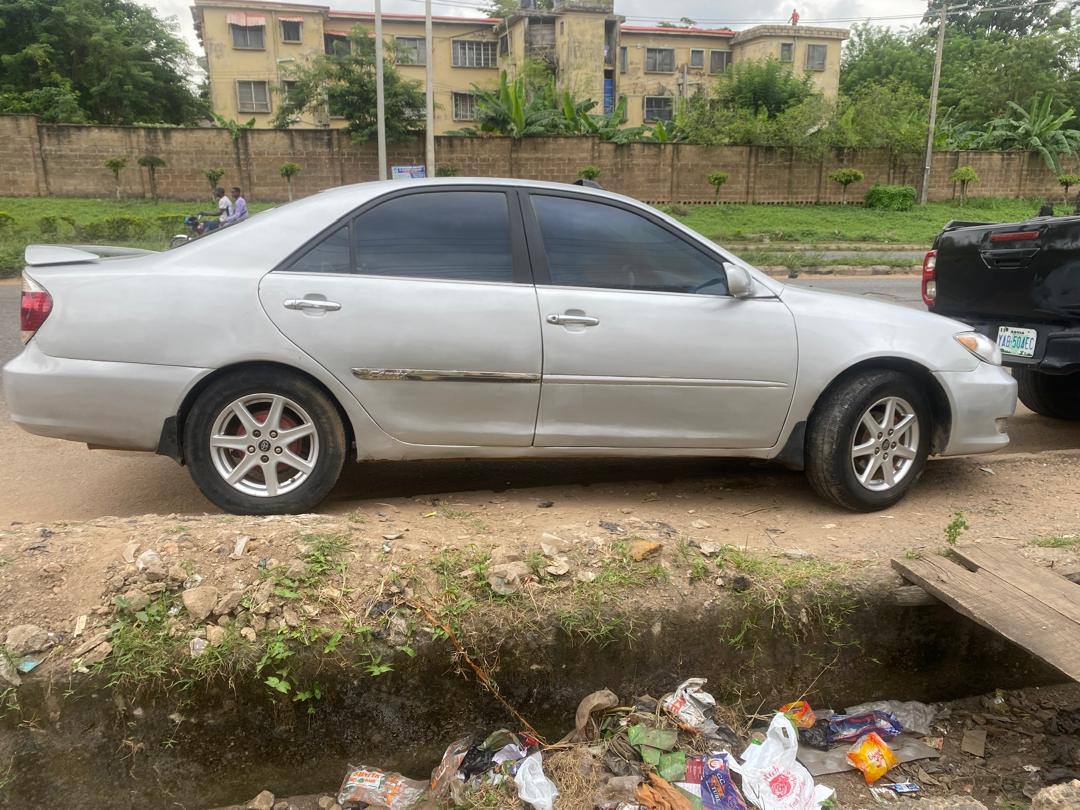 A picture of 2005 Toyota Camry Big Daddy