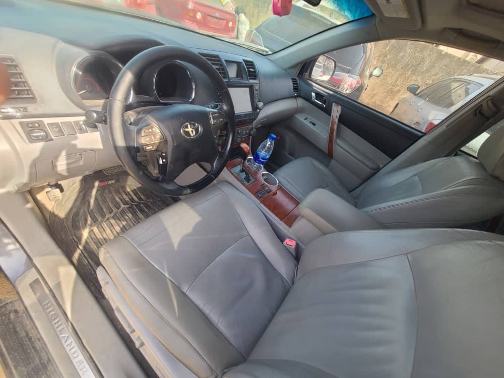A picture of Car