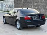A picture of BMW 3 SERIES