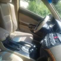 A picture of V4 Engine 2010 Honda Accord