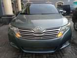 A picture of Super clean first body tokunbo standard toyota venza 2011 model