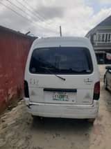 A picture of Mini bus