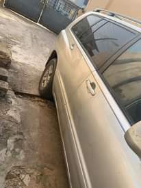 A picture of Toyota Highlander 2005model 3rows