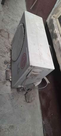 A picture of 1 5 air conditioner
