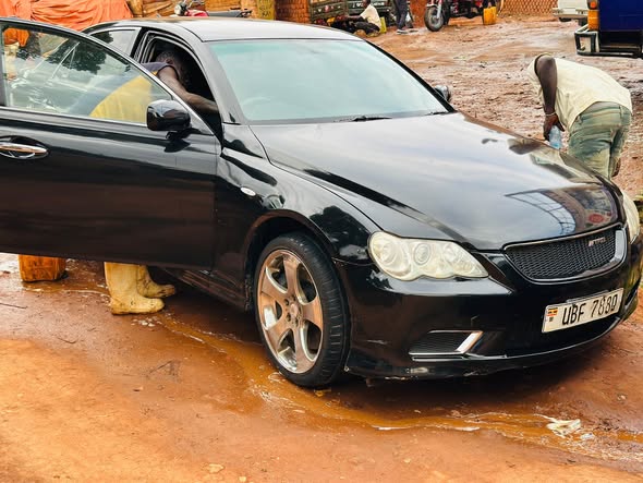 A picture of Toyota mark x 17m 0703818420