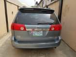 A picture of Toyota Siena