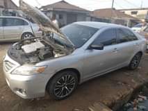 A picture of Toyota Camry 09