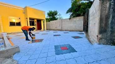 A picture of Mwana Nzengo Nimekuletea kitu kipyaa ni Apartment s kalii stand